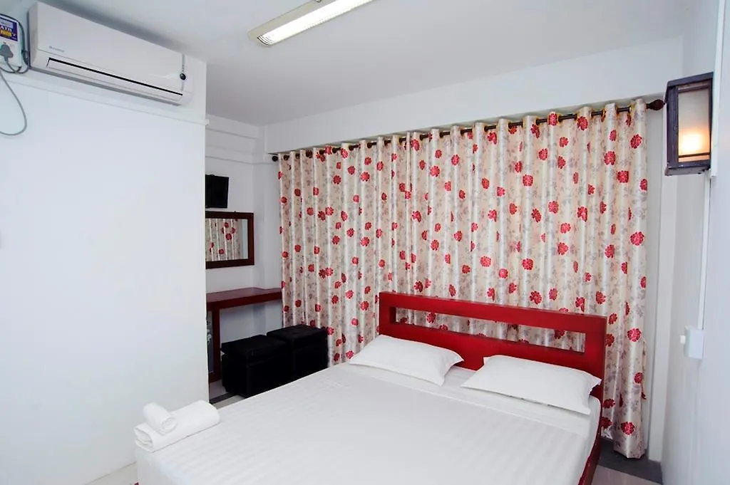 Agga Youth Hotel Rangun