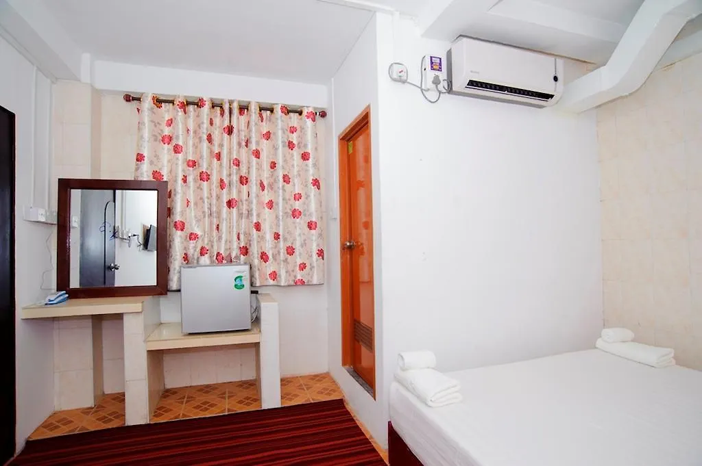 Agga Youth Hotel Yangon 0*,  Myanmar
