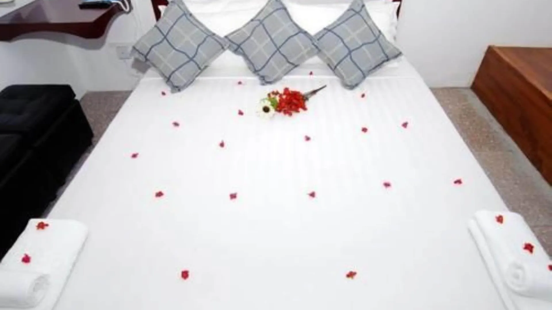Agga Youth Hotel Yangon