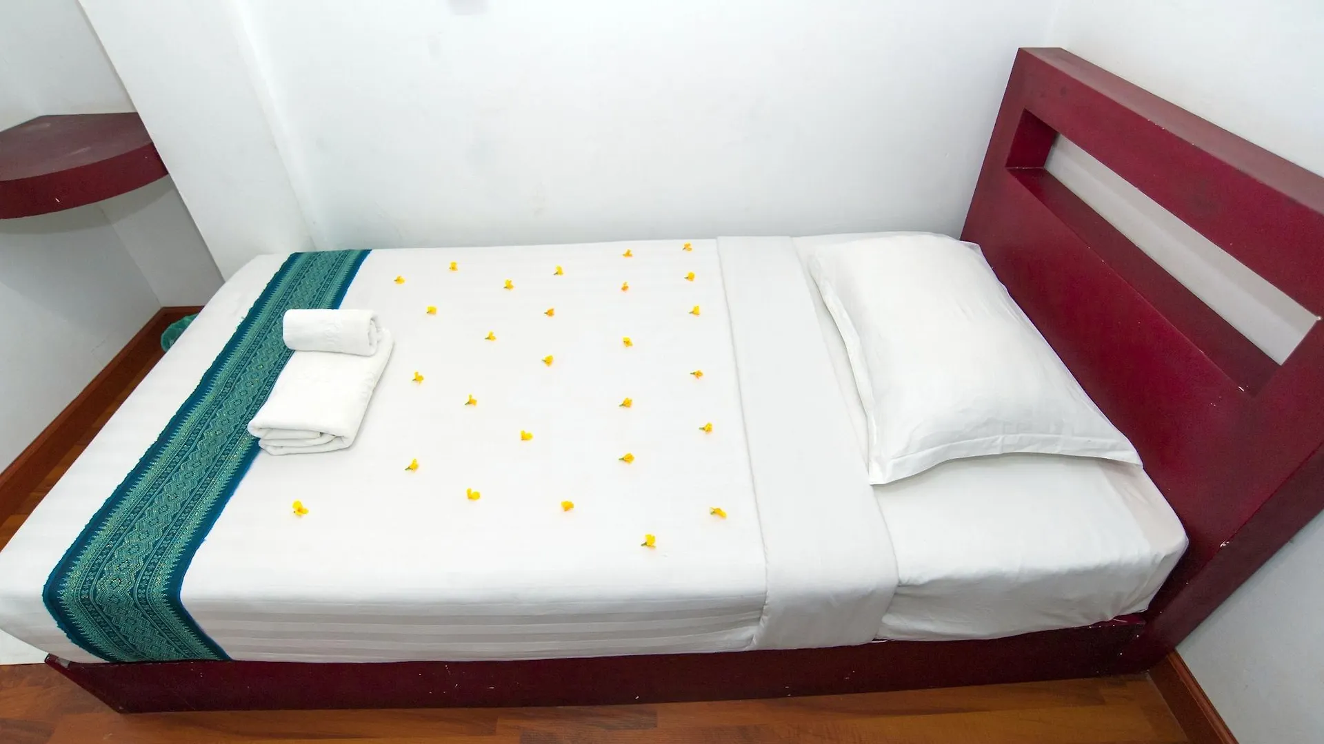 Agga Youth Hotel Yangon
