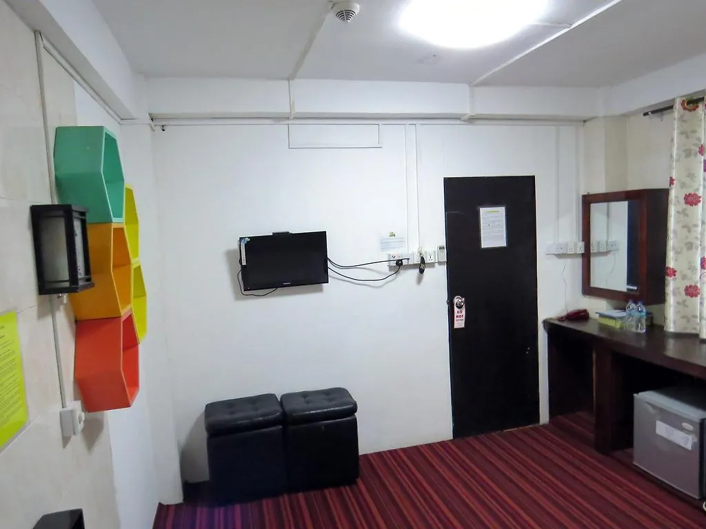 Agga Youth Hotel Yangon