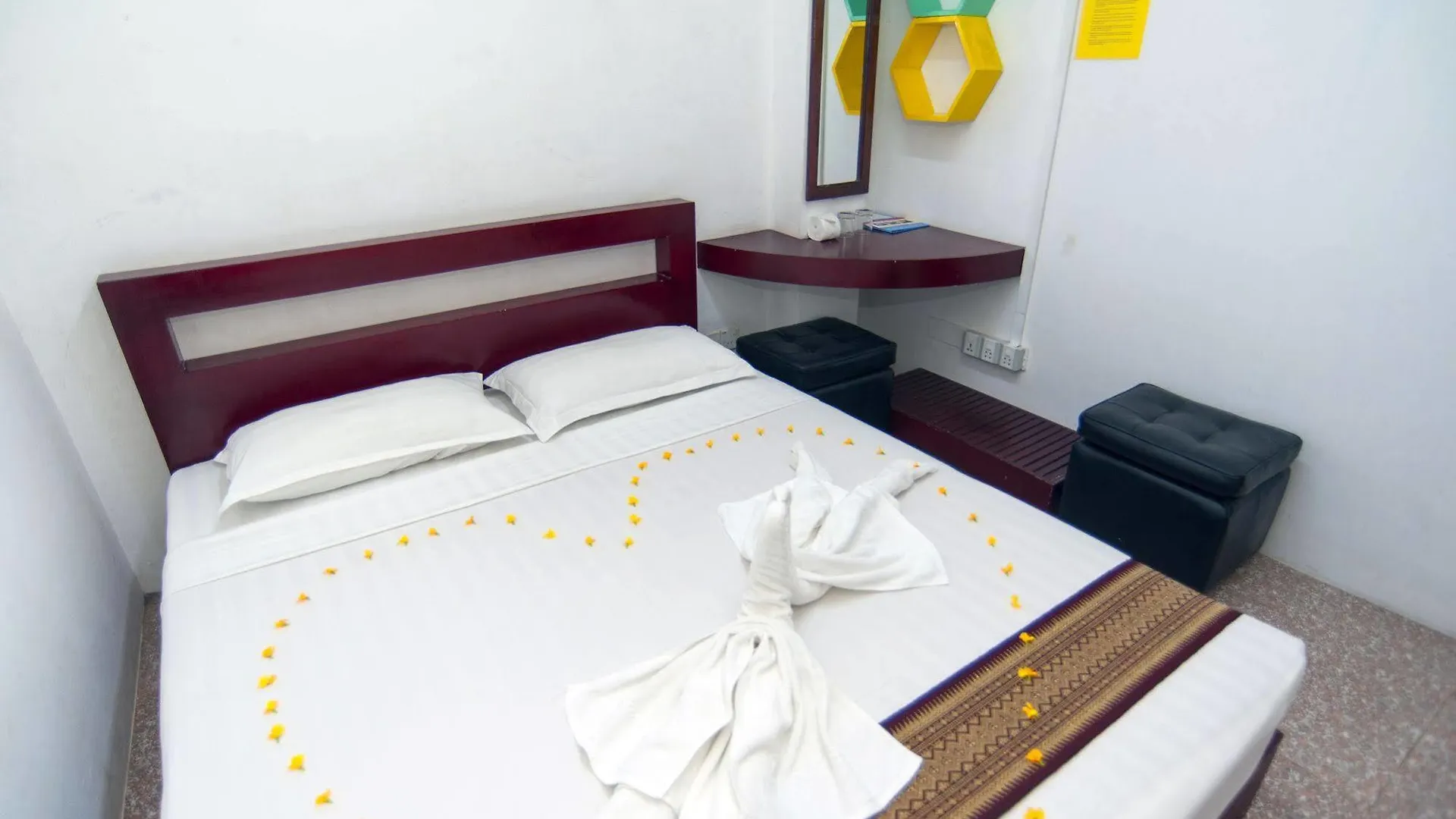 Agga Youth Hotel Yangon